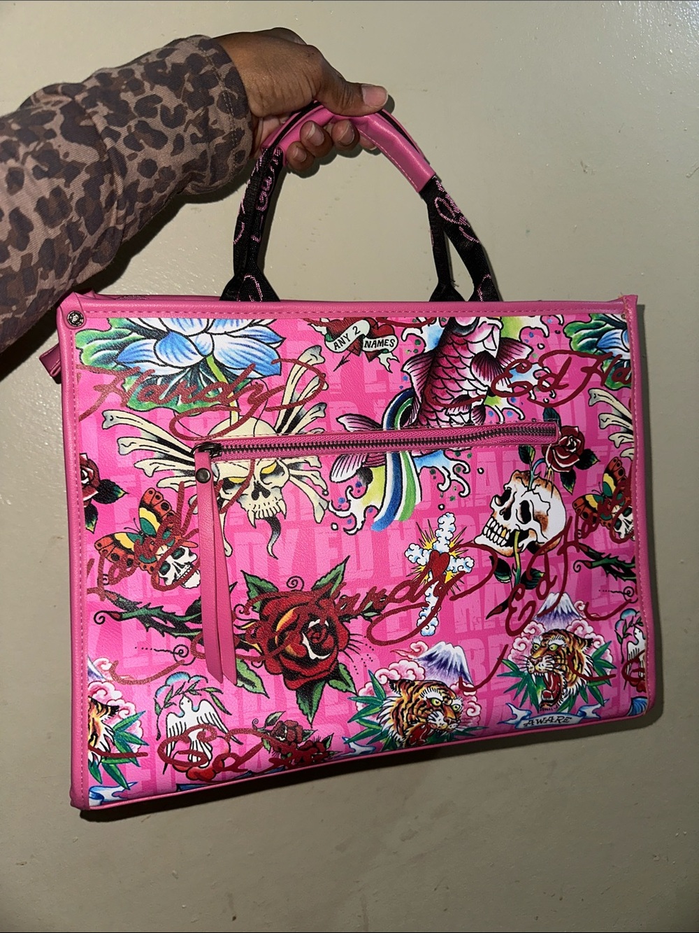 Ed Hardy Pink Straw Tote with Tattoo Skull Graphic - Picture 3 of 5